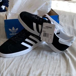 Brand New Adidas GAZELLE  OG BLACK Size US 6.5